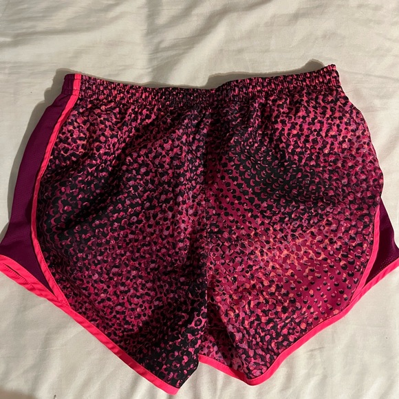 kids nike shorts! - Picture 3 of 4